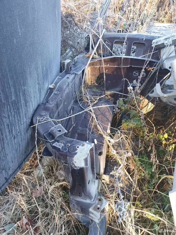 Передняя правая четверть infiniti qx56 z62 2010