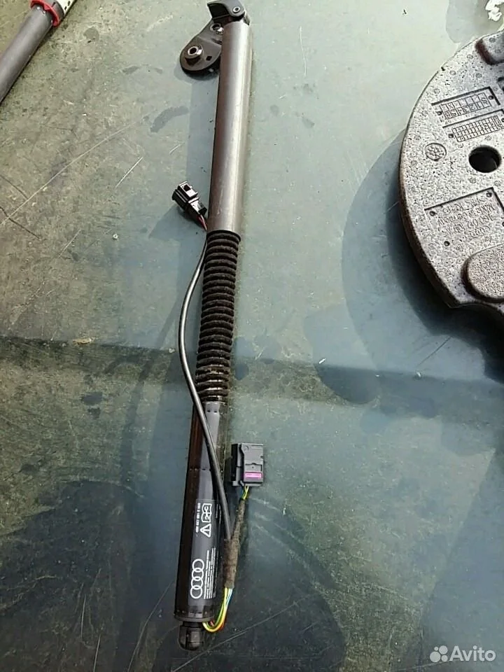 Привод крышки багажника ауди а7 4g8827851e