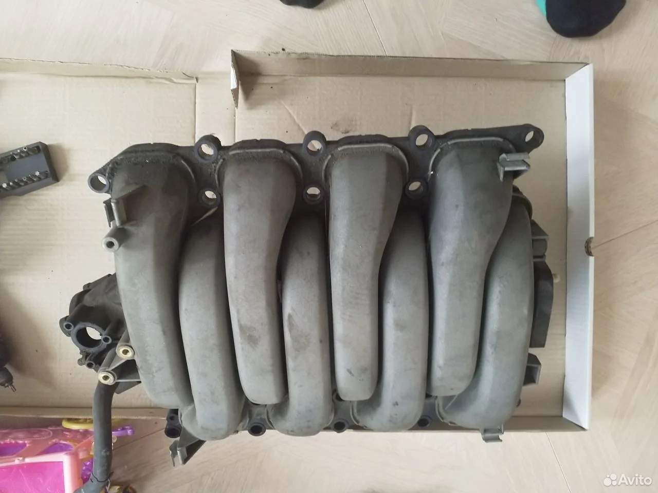 Audi a8 d4 4.2 коллектор впускной 079133185c j