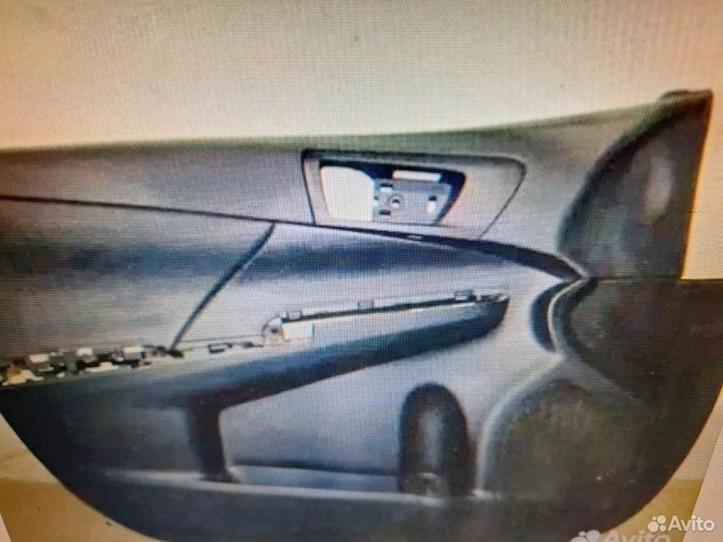 Обшивка двери передней лев toyota camry v50 2011
