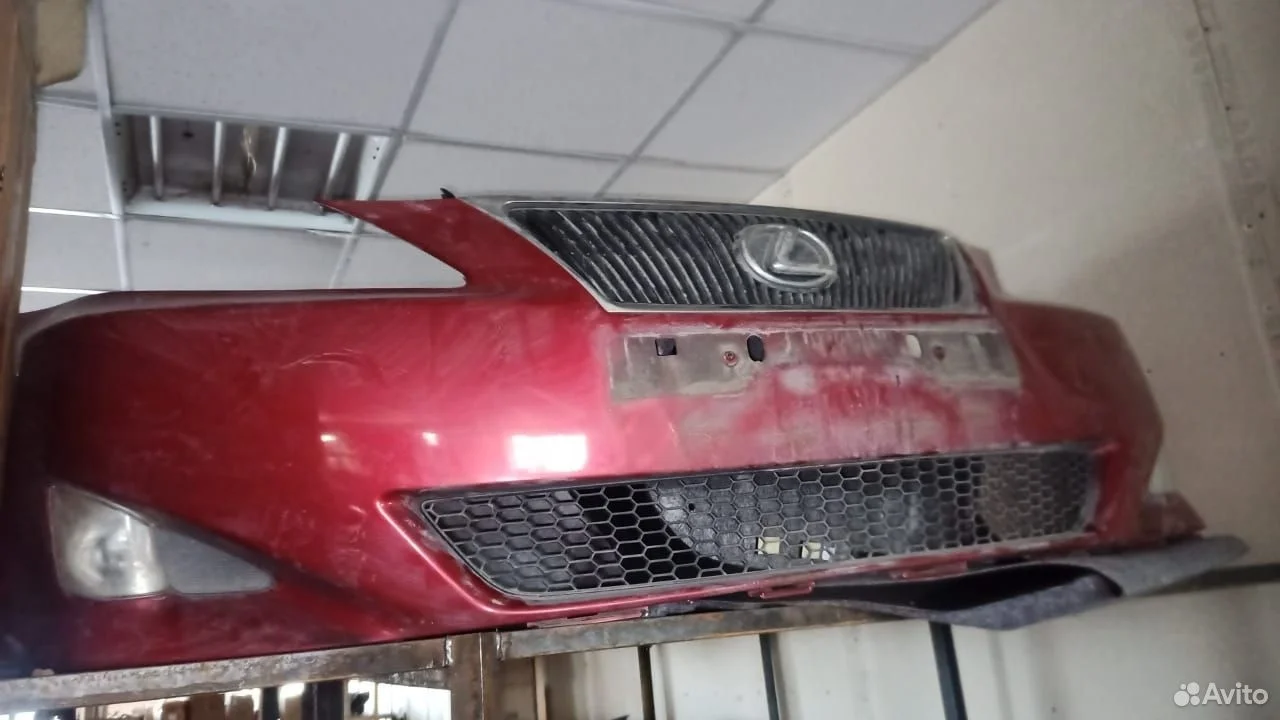 Идеал бампер передний оригинал lexus is 05-08г