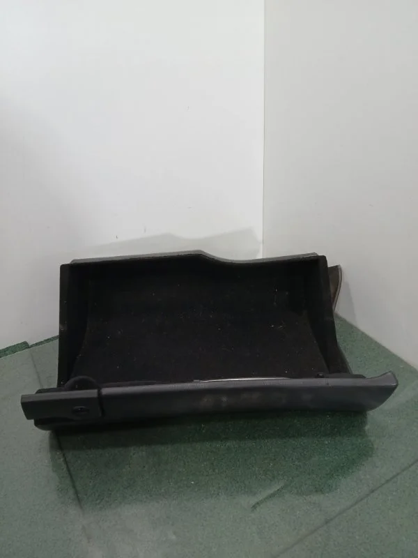 Бардачок Mercedes-Benz C 2001 A2036800498 W203 M111.951