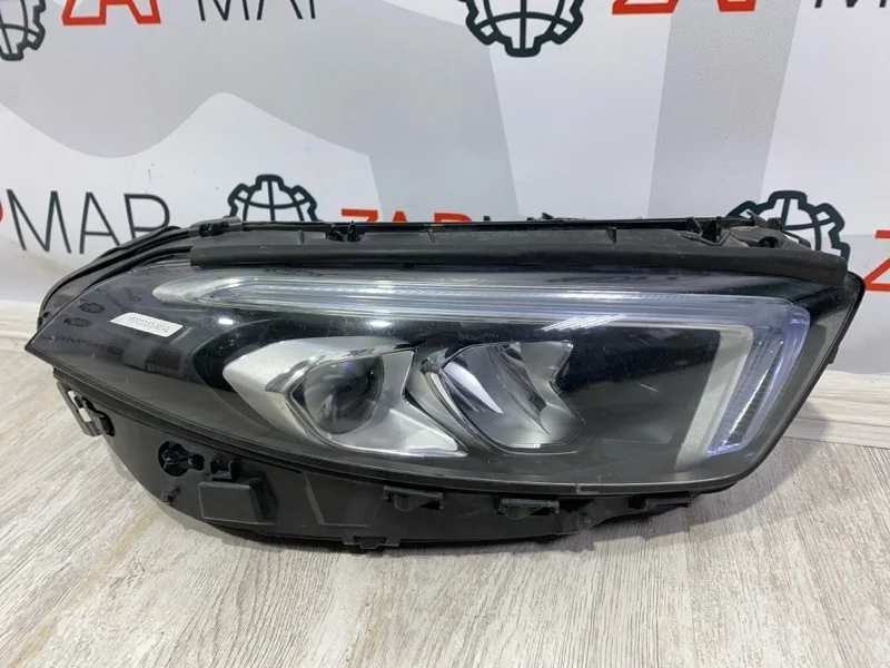 Фара правая Mercedes A-Class W177