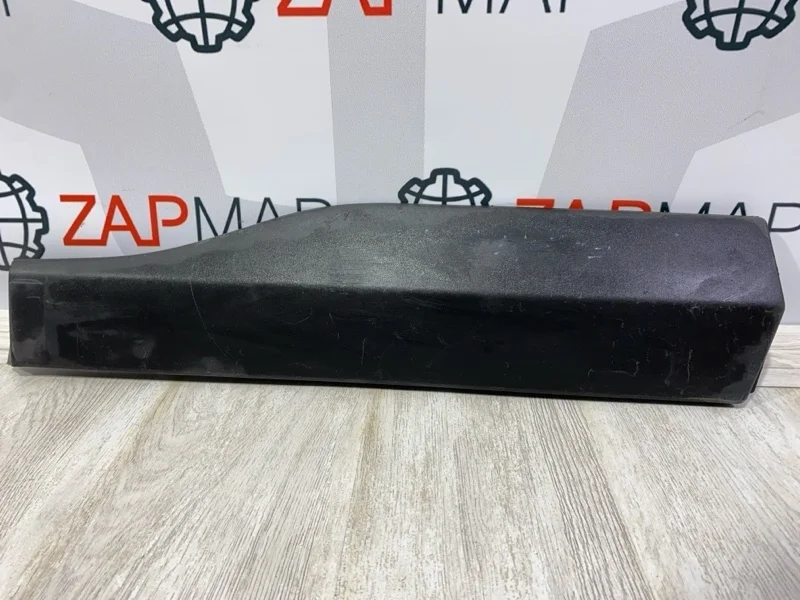 Накладка на дверь задняя правая Toyota RAV 4 50