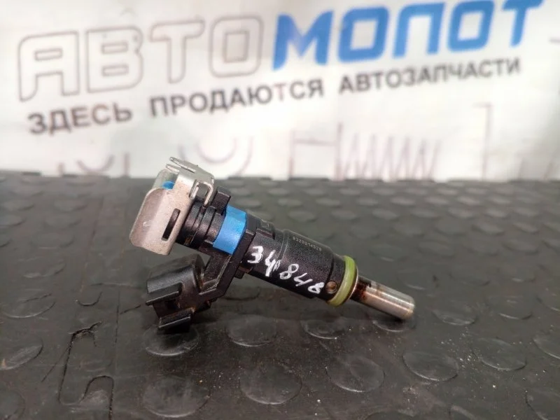 Форсунка топливная Chevrolet Cruze J300 F16D4