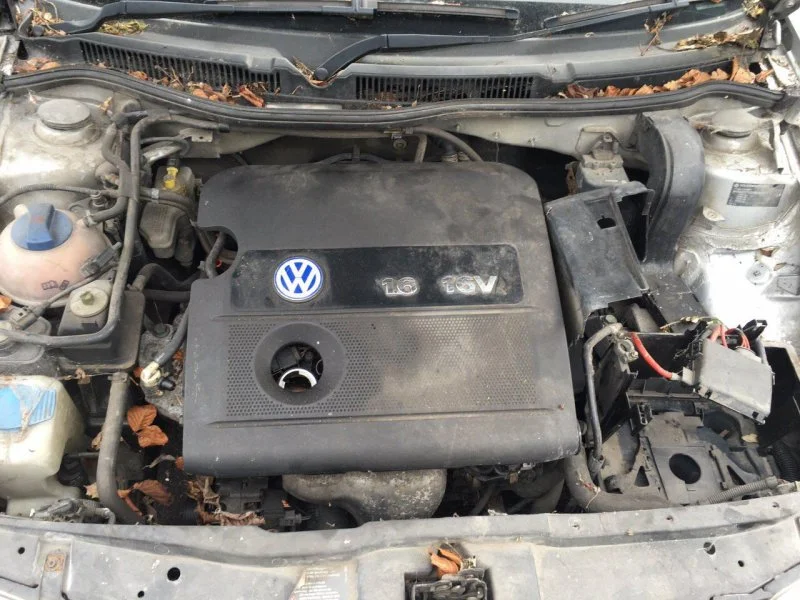 Продажа Volkswagen Golf 1.4 (75Hp) (BCA) FWD MT по запчастям