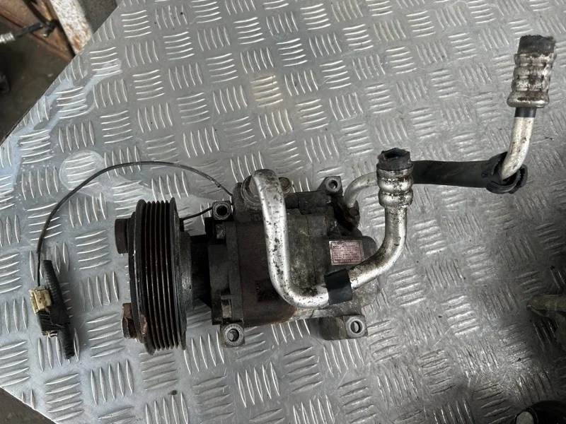 Компрессор кондиционера MAZDA 3 2008-2013 BL