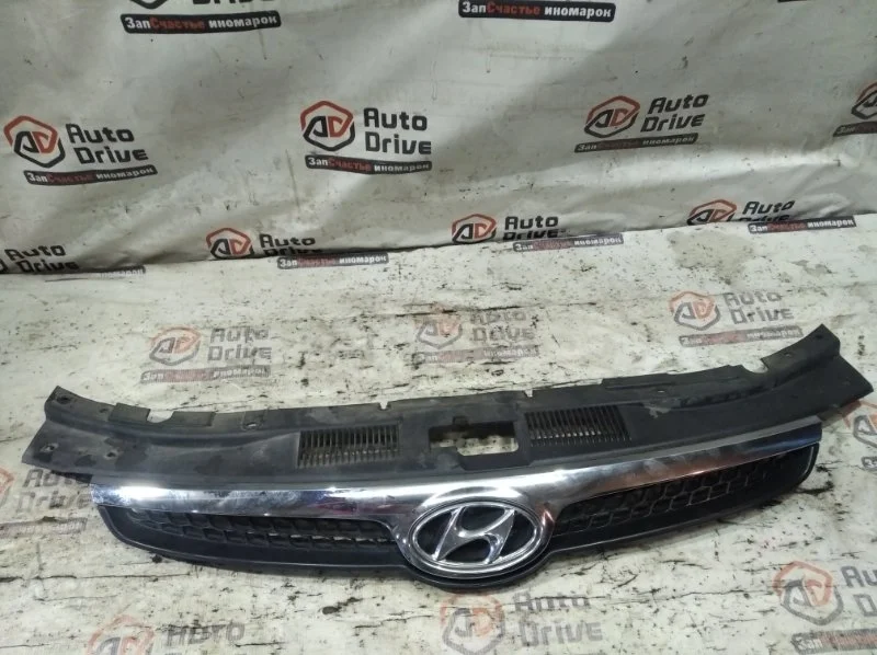 Решетка радиатора hyundai i30 2009 FD
