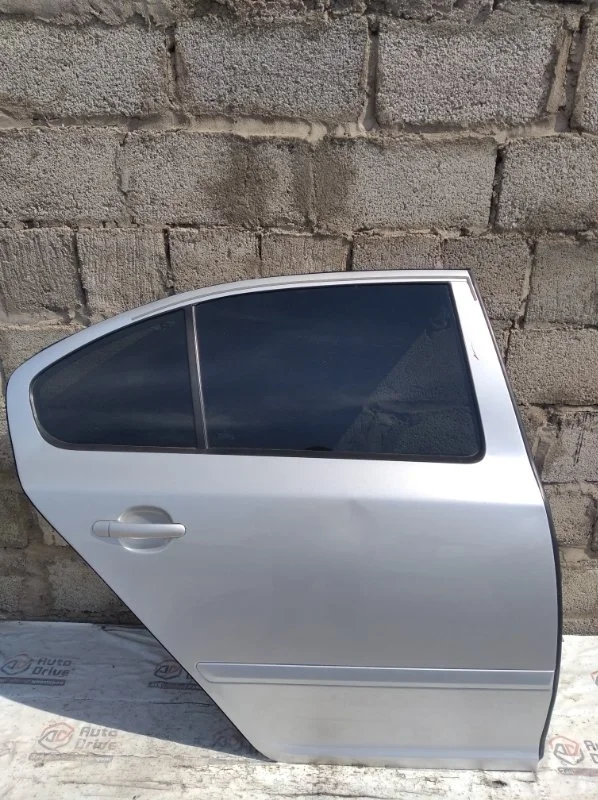 Дверь боковая skoda octavia 2013 a5