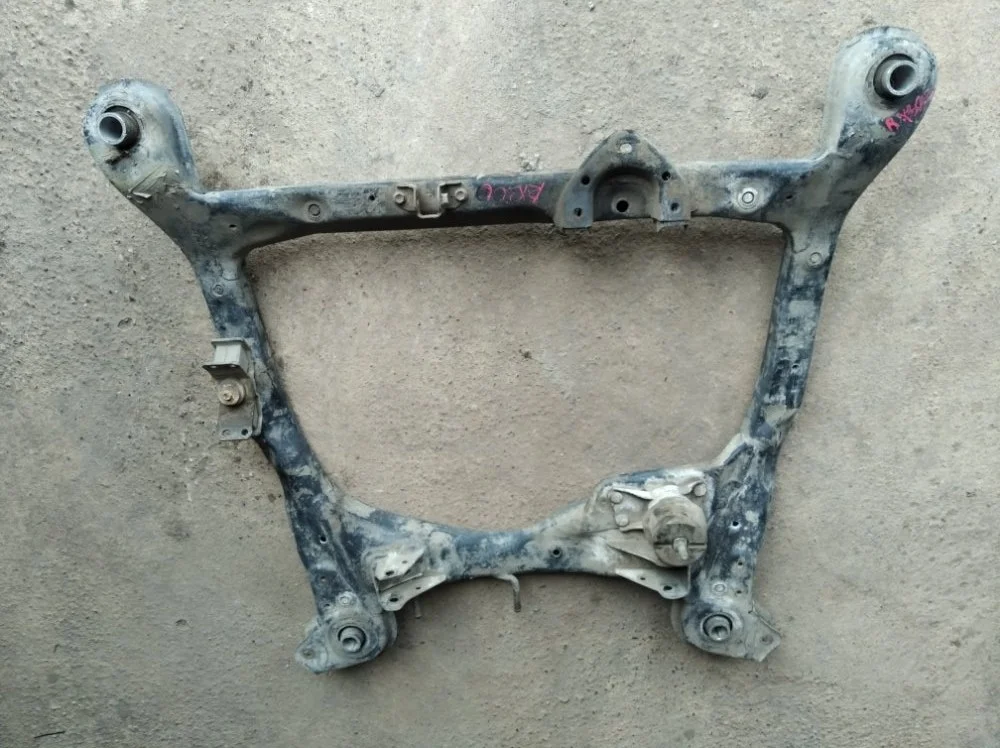 Подрамник Lexus RX300