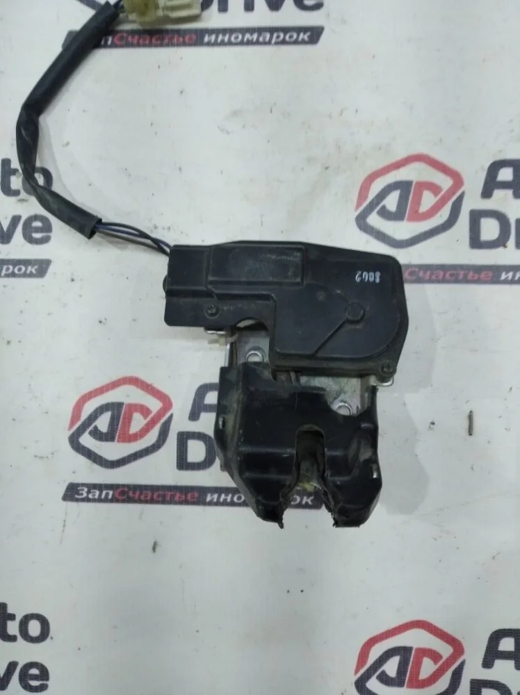 Замок багажника Daewoo gentra 2014