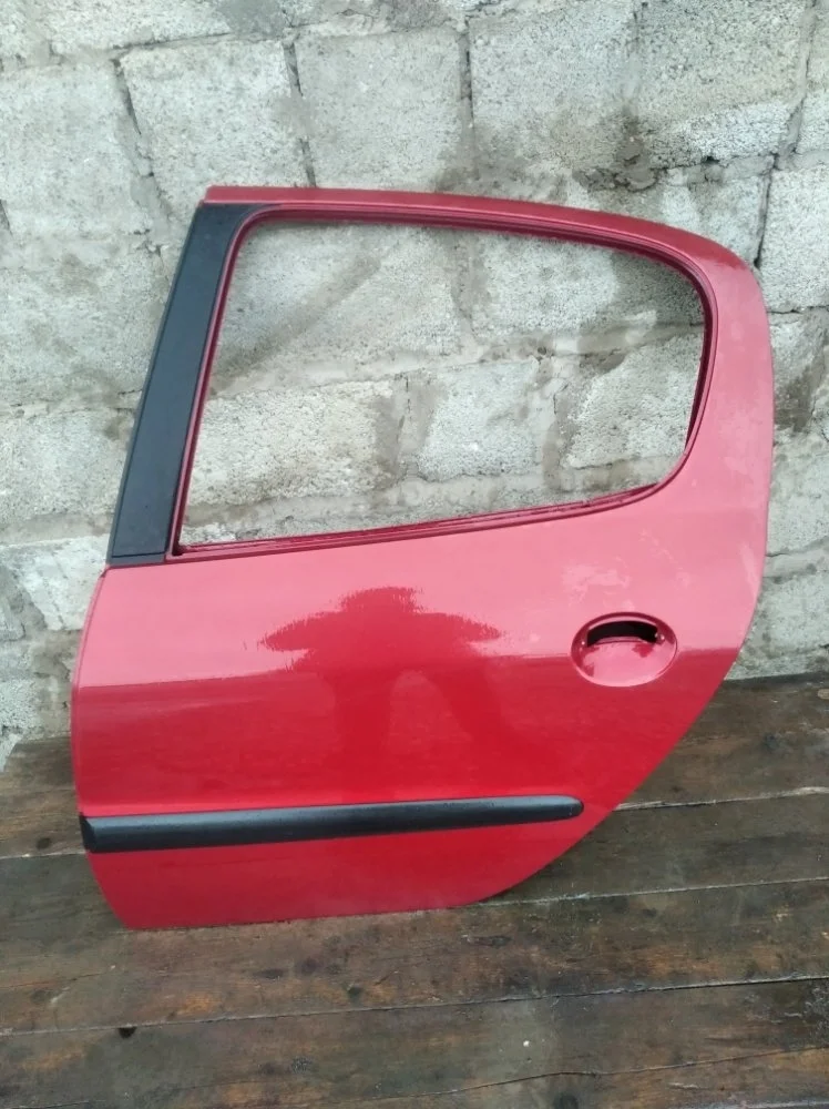 Дверь боковая peugeot 206 2007 Хэтчбэк