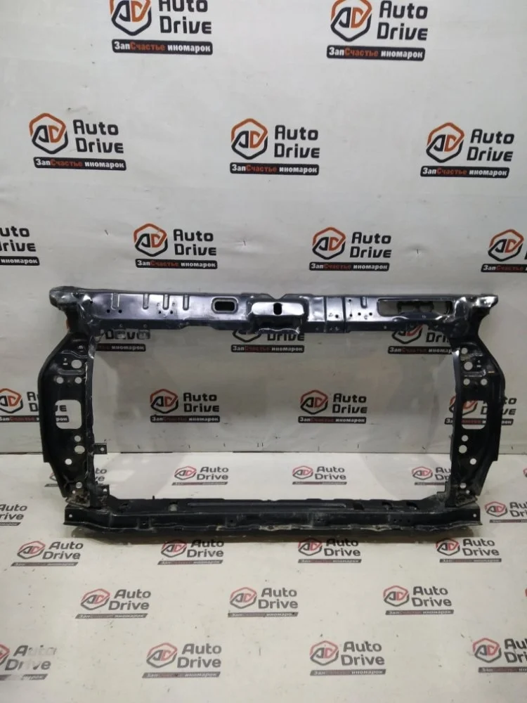 Рамка радиатора Hyundai Solaris 2012 RB