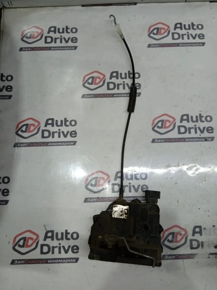 Замок боковой двери OPEL CORSA 2010 D