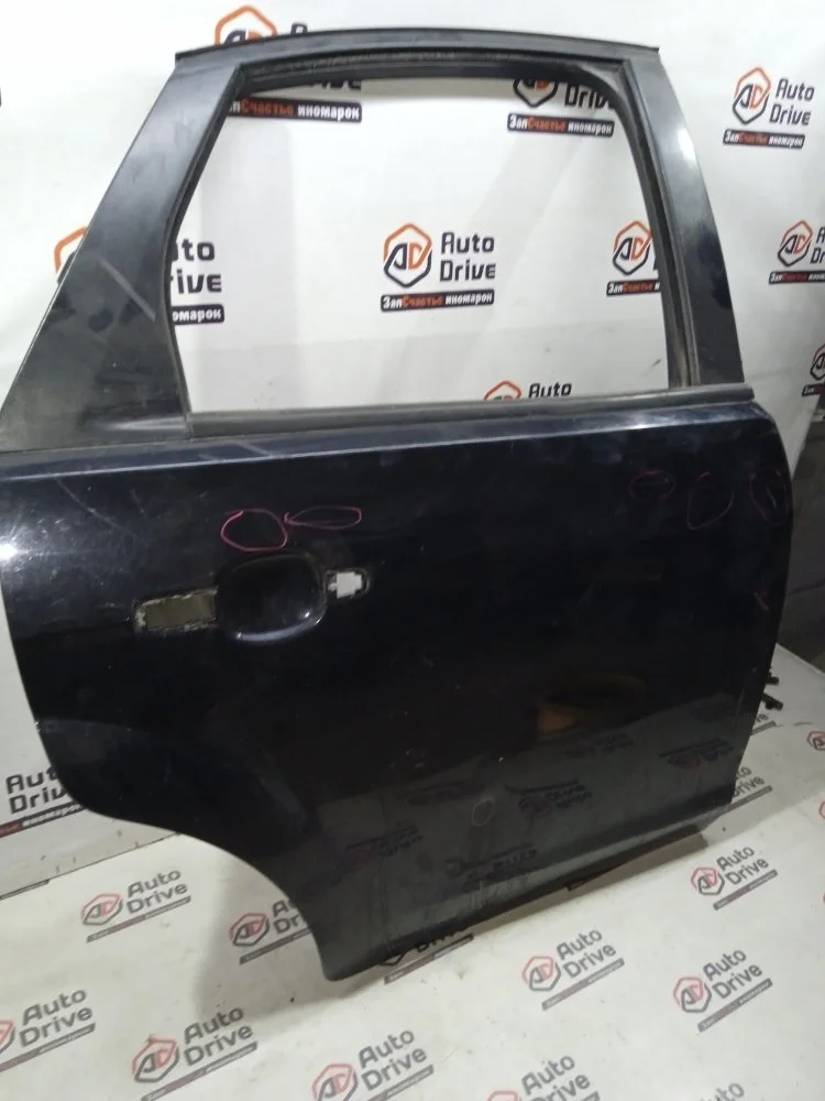Дверь боковая FORD FOCUS 2010