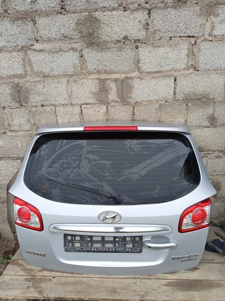 Дверь багажника HYUNDAI SANTA FE 2011 CM