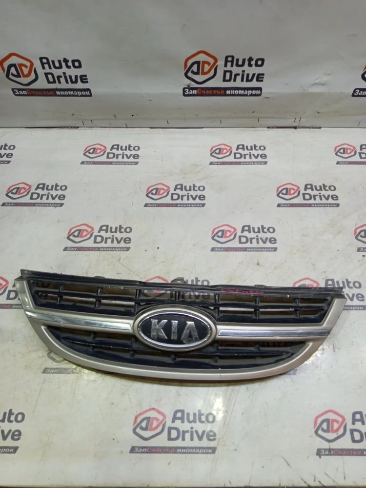 Решетка радиатора KIA Cerato LD