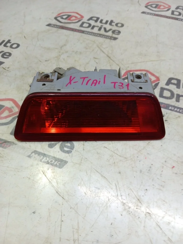 Фонарь противотуманный Nissan X-Trail T31