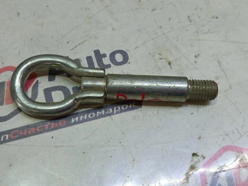 Крюк буксировочный Volkswagen Polo