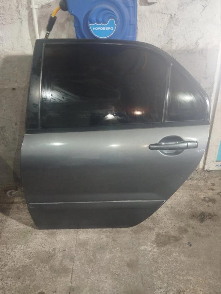 Дверь Mitsubishi Lancer 2005 CS