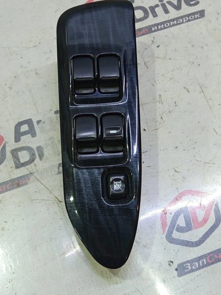 Блок управления стеклоподъемниками Mitsubishi Lancer 2005 CS