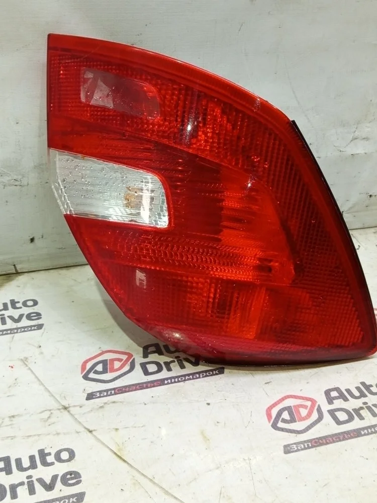 Фонарь skoda fabia 2009