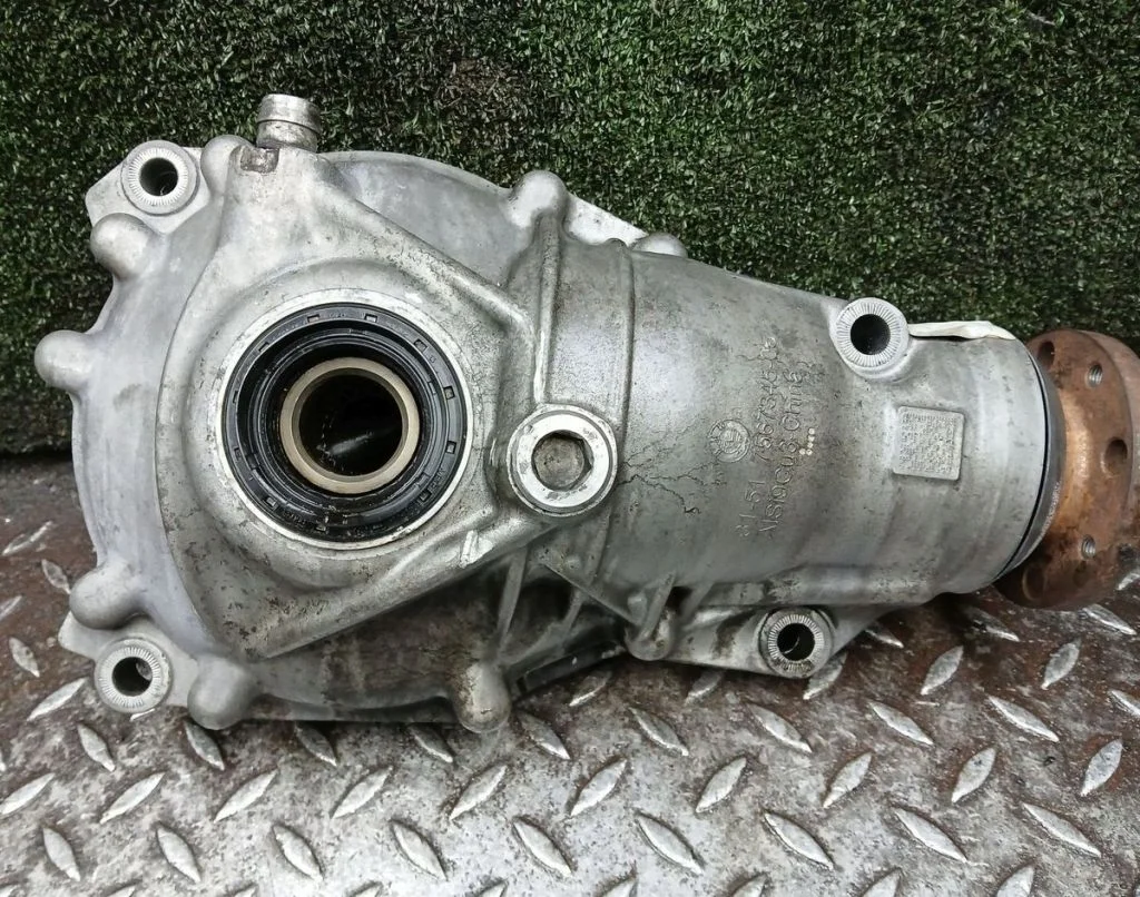 Редуктор передний BMW Х5 , Х6 30dX N57 пп 3.15