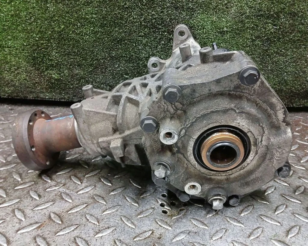 Раздатка Land Rover Дискавери Спорт L550