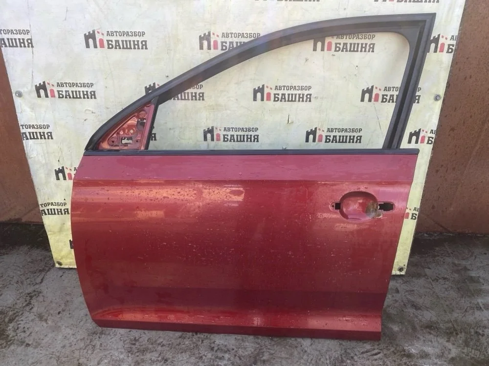 Дверь Skoda Rapid 2014