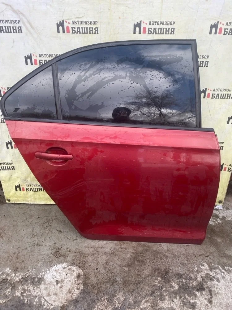 Дверь Skoda Rapid 2014
