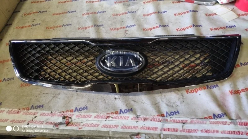 Решетка радиатора Kia Cerato