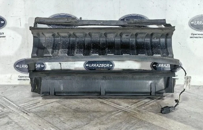 Диффузор центральный Range Rover L320 05-09