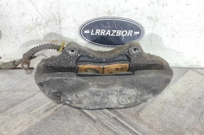 Суппорт правый передний Land Rover Sport L320