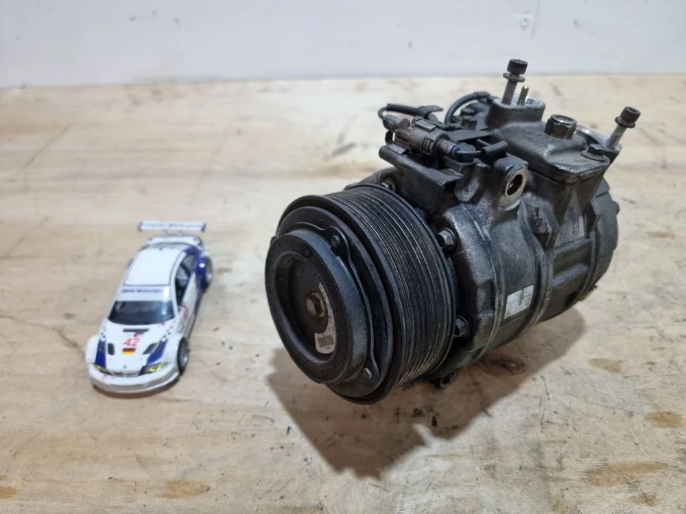 Компрессор кондиционера BMW X5 2013 E70