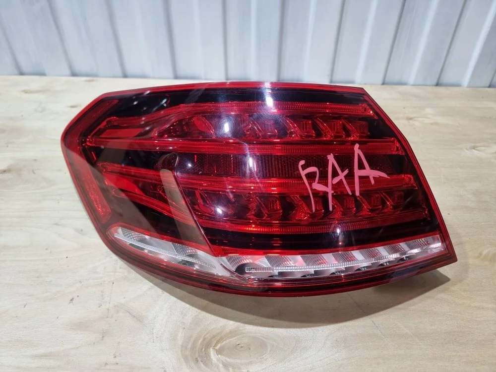 Фонарь Mercedes-benz -class 2014 W212
