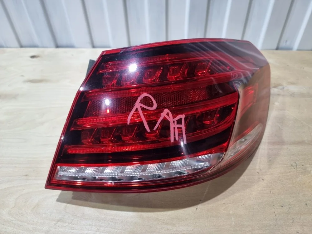 Фонарь Mercedes-benz -class 2014 W212