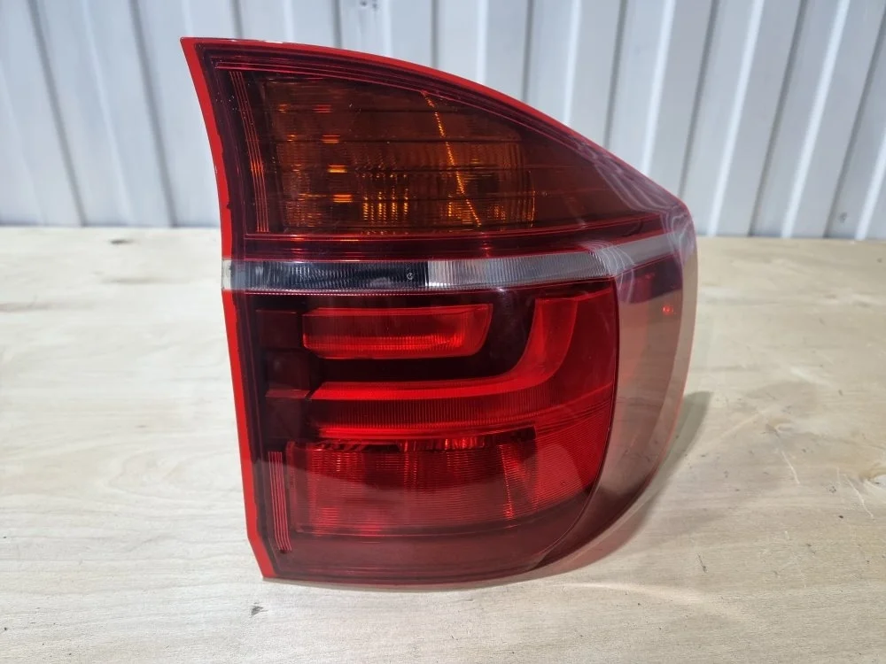 Фонарь BMW X5 2012 E70
