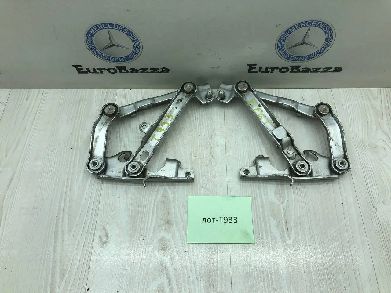 Петли капота Mercedes W211