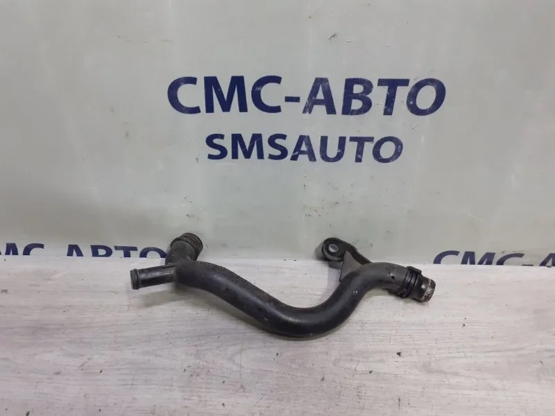 Патрубок охлаждения Audi A6 06H121065D C7 2.0T CDN