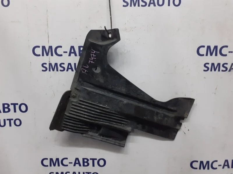 Защита днища Audi A6 4F0825215M C6 3.0 CAJA