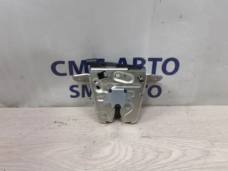 Замок багажника Mercedes-Benz E-Class A2047400735 W212 1.8T