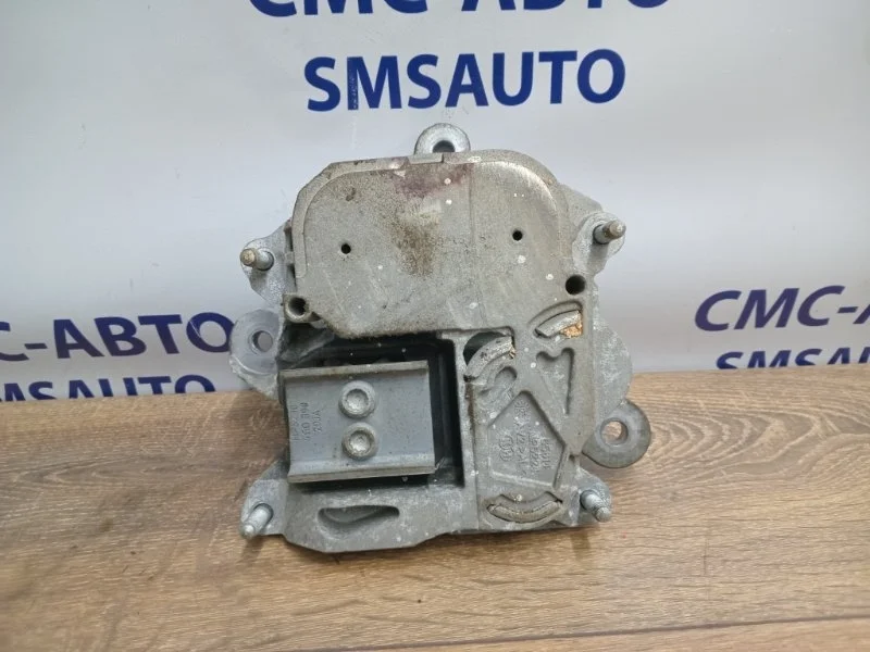 Опора ДВС Audi A8 4G0399153S D4 3.0 CGW