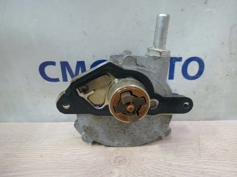 Вакуумный насос Mercedes-Benz E-Class A2712301665 W212 1.8T