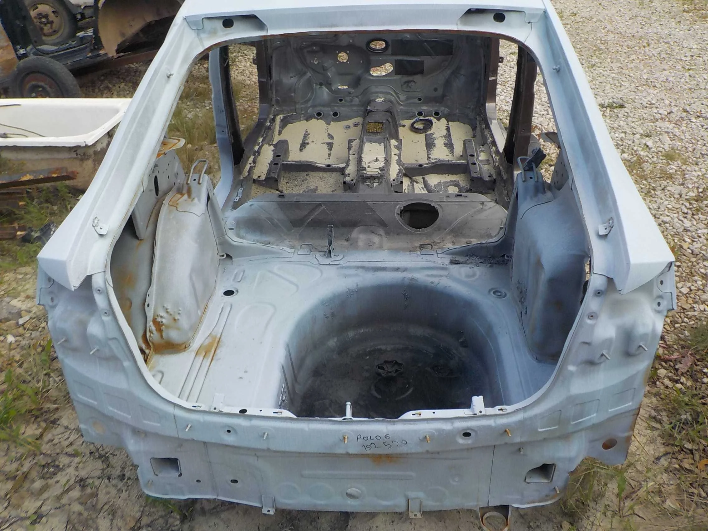 задняя панель кузова VOLKSWAGEN POLO