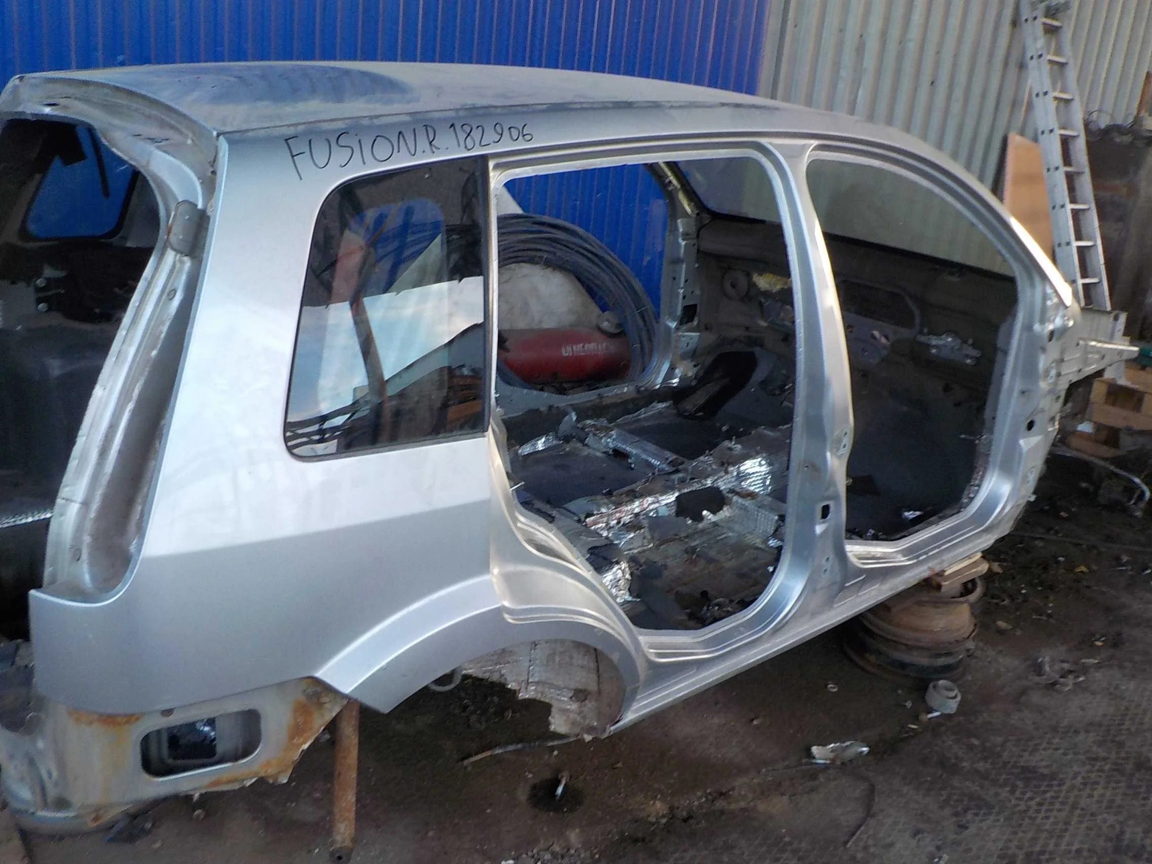 боковина кузова FORD FUSION