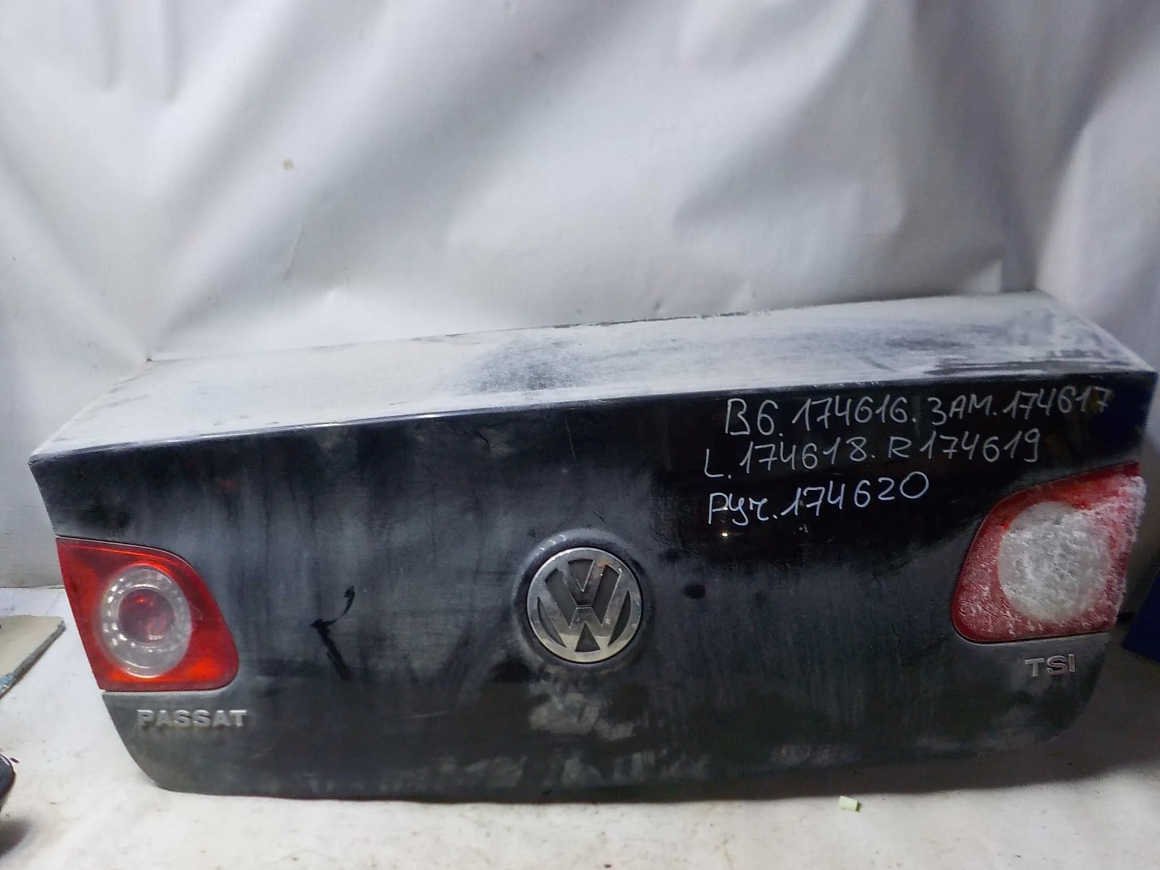 крышка багажника VOLKSWAGEN PASSAT B6