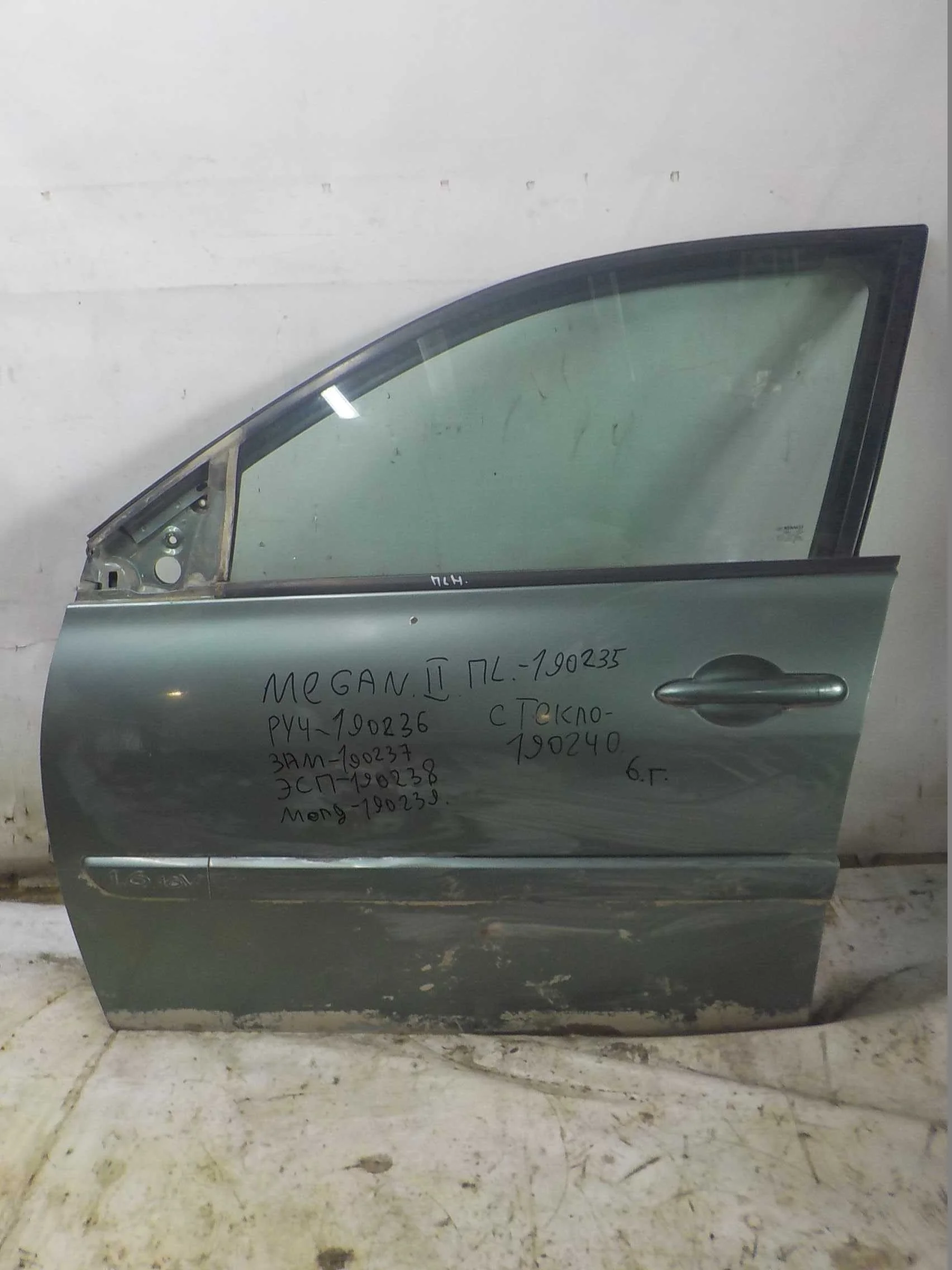 дверь RENAULT MEGANE 2