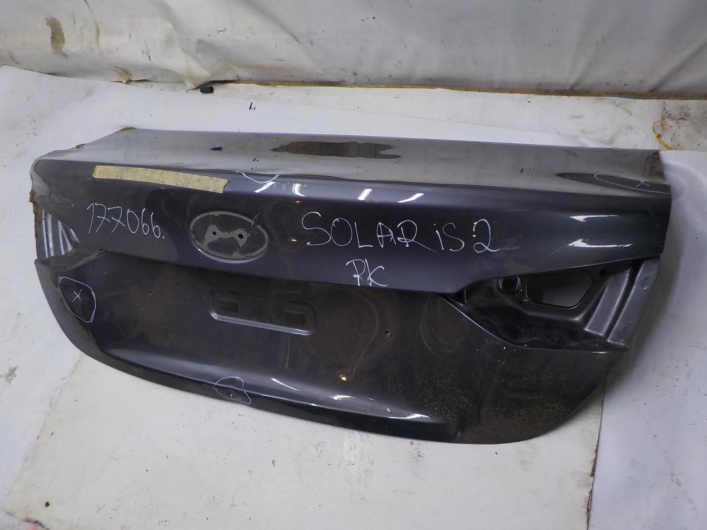 крышка багажника HYUNDAI SOLARIS