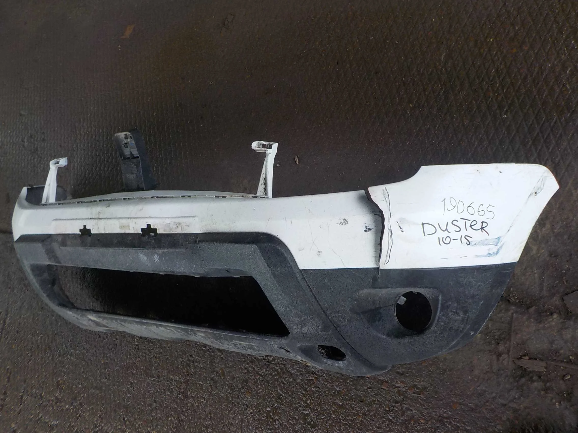 бампер RENAULT duster