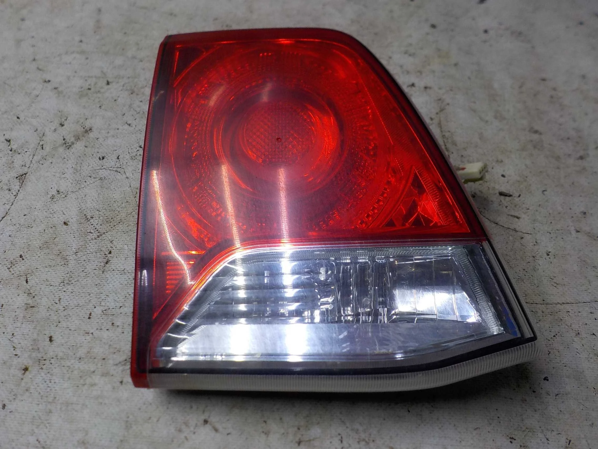 фонарь TOYOTA LAND CRUISER